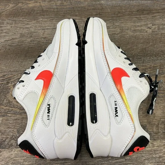 SOLD IN STORE Nike Air Women's Max 90 Fresh Air DJ5530-100 Size 6.5 - Picture 8 of 9